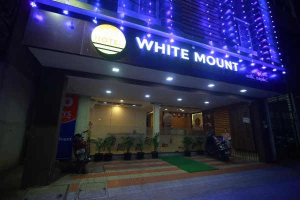 Hotel White Mount image 1
